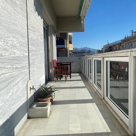 Serene With Breathtaking Sea View Апартаменти *