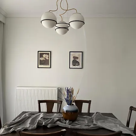 Апартаменти Serene With Breathtaking Sea View *
